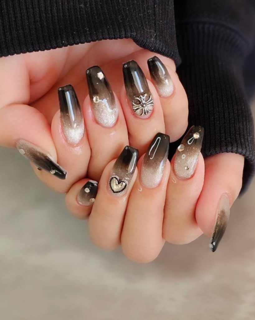 ネイルデザイン｜グラデーションネイル・パーツネイル・マグネットネイル・ブラック系