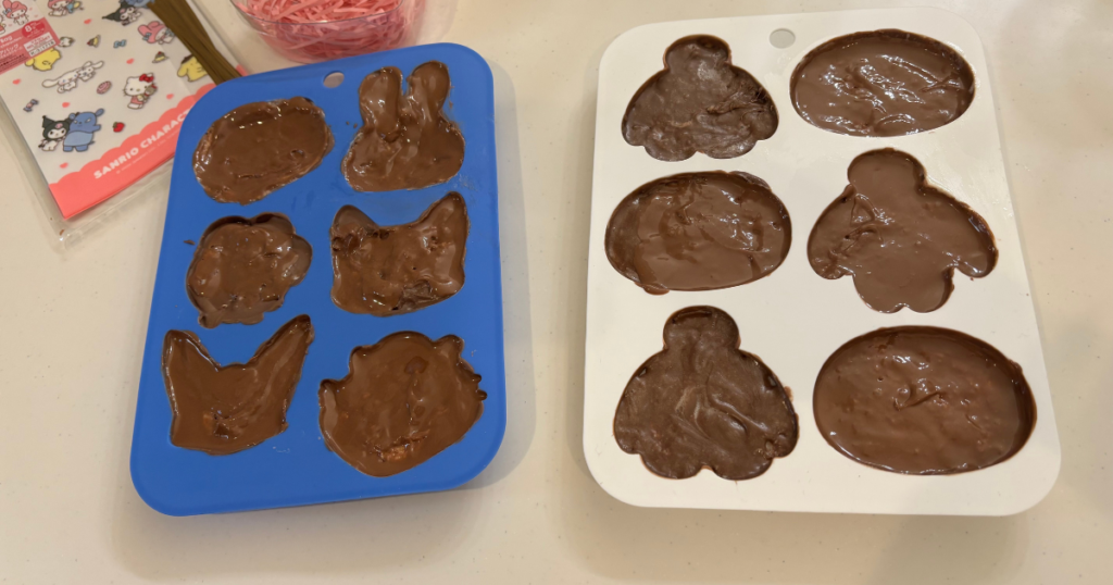 手作りチョコマシュマロの材料と作り方｜作り方⑤チョコレートでフタをする