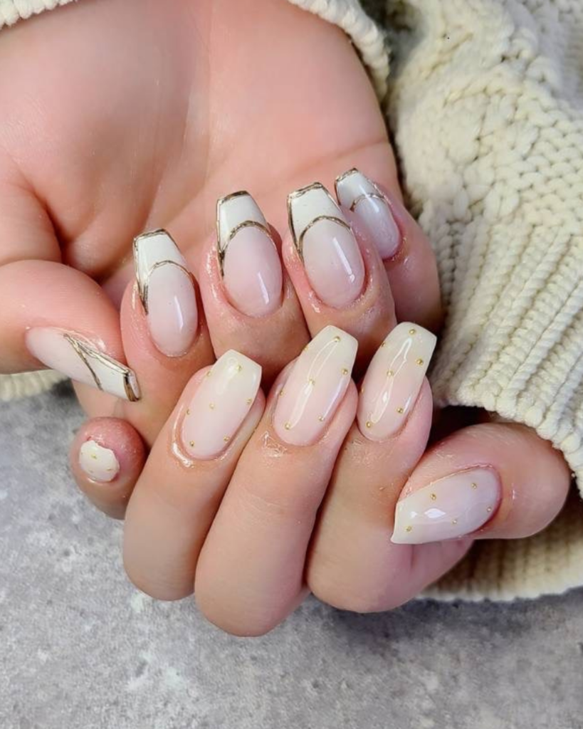 ネイルデザイン｜フレンチネイル・シアーネイル・アシメネイル・ホワイト系